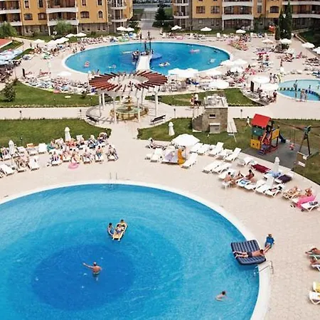 شقة Royal Sun With Pool View